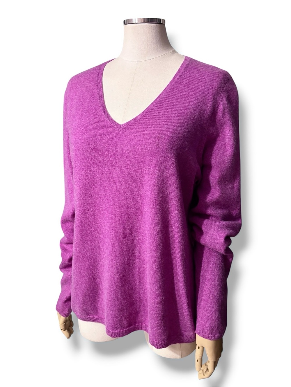 CHARTER CLUB Fuchsia V Neck Cashmere Sweater Size XL